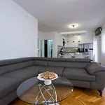 M&m Pelivan Kaštela