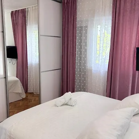 M&m Pelivan * Kaštela